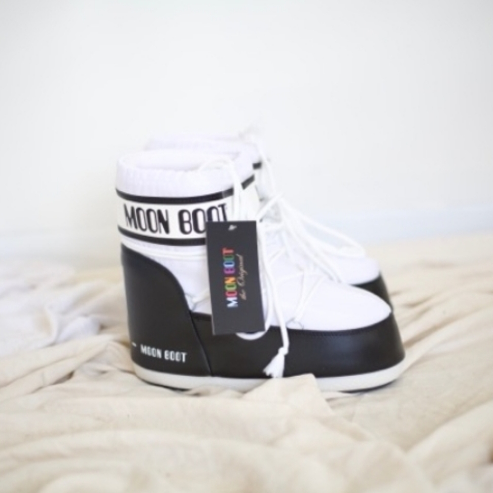 COPY - Moon Boot